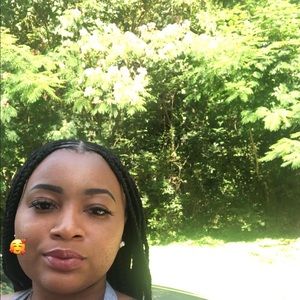 Meet your Posher, Ashaye